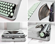Afbeelding in Gallery-weergave laden, Hermes Baby Typemachine uit 1961 - Elite, QWERTY