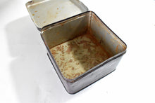 Afbeelding in Gallery-weergave laden, Groot vintage blikken lint van Pico (1930s German Co.)