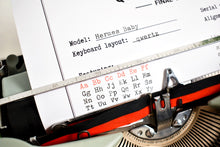 Afbeelding in Gallery-weergave laden, Hermes Baby Typemachine uit 1962 - qwertz