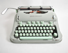 Load image into Gallery viewer, 1965 Hermes 3000 Typewriter - Petit Pica, New Platen