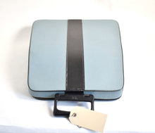 Afbeelding in Gallery-weergave laden, Olivetti Lettera 32 typemachine uit 1976