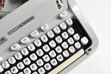 Load image into Gallery viewer, 1970 Hermes 3000 Typewriter - Pica