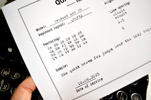 Afbeelding in Gallery-weergave laden, 1952 Everest Mod. 90 Typemachine