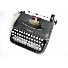 Afbeelding in Gallery-weergave laden, ZEER ZELDZAAM* 1961 Hebreeuwse Erika 12 met glazen toetsen