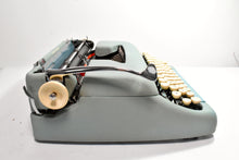 Load image into Gallery viewer, 1957 Smith Corona Silent-Super - Teal, Pica