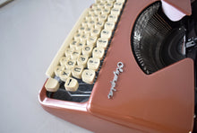 Load image into Gallery viewer, 1959 Unique Olympia Splendid 33