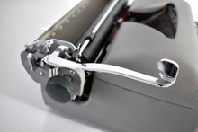 Load image into Gallery viewer, 1956 Remington Travel Riter Typewriter
