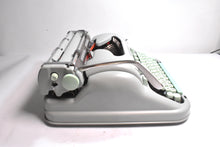 Afbeelding in Gallery-weergave laden, *Gereserveerde gerestaureerde Hermes 3000 typemachine - Elite, QWERTY