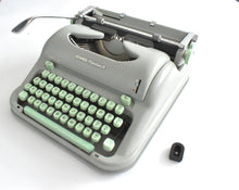 Afbeelding in Gallery-weergave laden, Vervangende rubberen voetjes - Hermes 3000/Media 3