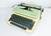 Load image into Gallery viewer, Rare 1959 Torpedo 18b - Green/Yellow Color