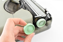 Afbeelding in Gallery-weergave laden, Hermes Baby/Rocket Platenknop