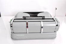 Afbeelding in Gallery-weergave laden, Hermes 3000 typemachine, Director Speciale lettertype