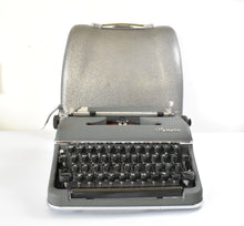 Load image into Gallery viewer, 1957 Olympia SM3 Typewriter - Pica