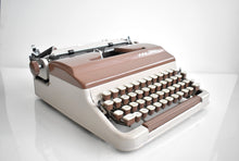 Load image into Gallery viewer, 1960 Torpedo 18s - Duotone Chocolate/Cream