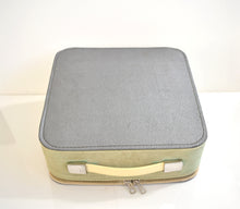 Load image into Gallery viewer, 1960 Torpedo 18s - Duotone Chocolate/Cream