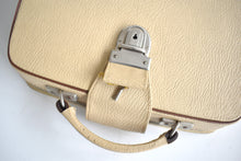 Load image into Gallery viewer, 1962 Portable Consul Blue/Cream Typewriter