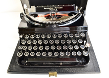 Afbeelding in Gallery-weergave laden, Schitterende Remington Portable 5 uit 1934