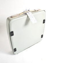 Afbeelding in Gallery-weergave laden, Hermes Baby-typemachine uit 1975
