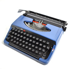 Load image into Gallery viewer, 1972 Japanese Vendex 500 Typewriter
