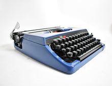 Load image into Gallery viewer, 1972 Japanese Vendex 500 Typewriter
