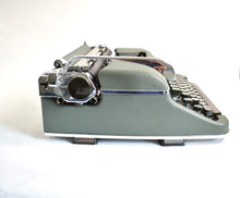 Afbeelding in Gallery-weergave laden, Olympia SM3-typemachine uit 1957 - nieuwe platenspeler
