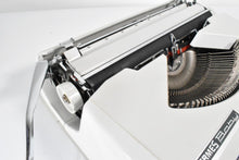 Load image into Gallery viewer, 1973 Hermes Baby Typewriter - French and English keyboard AZERTY
