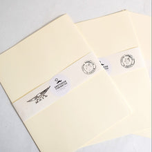 Load image into Gallery viewer, Southworth Fine Typing Paper - Ivory Linen
