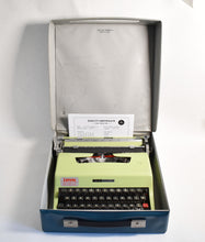 Load image into Gallery viewer, 1968 Olivetti Lettera 32 Typewriter - Pistachio

