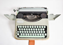 Load image into Gallery viewer, 1967 Hermes Baby Typewriter - New Platen
