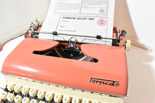 Afbeelding in Gallery-weergave laden, Zeldzame zalm 1961 Torpedo 18b
