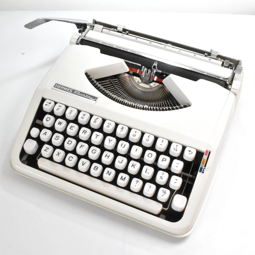 Hermes Baby Typemachine uit 1976 - QWERTY