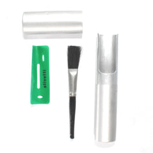 Afbeelding in Gallery-weergave laden, Vintage originele Olivetti reinigingsset
