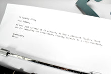 Afbeelding in Gallery-weergave laden, Olivetti Lettera 32 typemachine uit 1967
