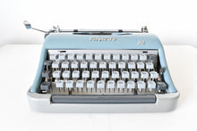 Load image into Gallery viewer, 1958 Torpedo 30 Typewriter, Elite typeface
