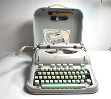 Afbeelding in Gallery-weergave laden, *Gereserveerde gerestaureerde Hermes 3000 typemachine - Elite, QWERTY
