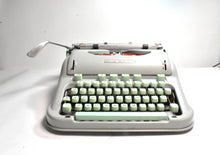 Afbeelding in Gallery-weergave laden, *Gereserveerde gerestaureerde Hermes 3000 typemachine - Elite, QWERTY
