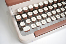 Afbeelding in Gallery-weergave laden, 1960 Torpedo 18s - Duotone Chocolade/Crème
